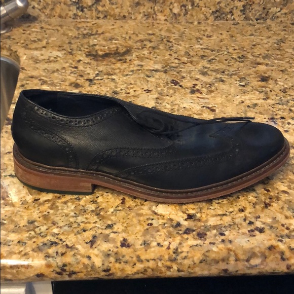 Cole Hann Wing Tip Shoes - Picture 2 of 3